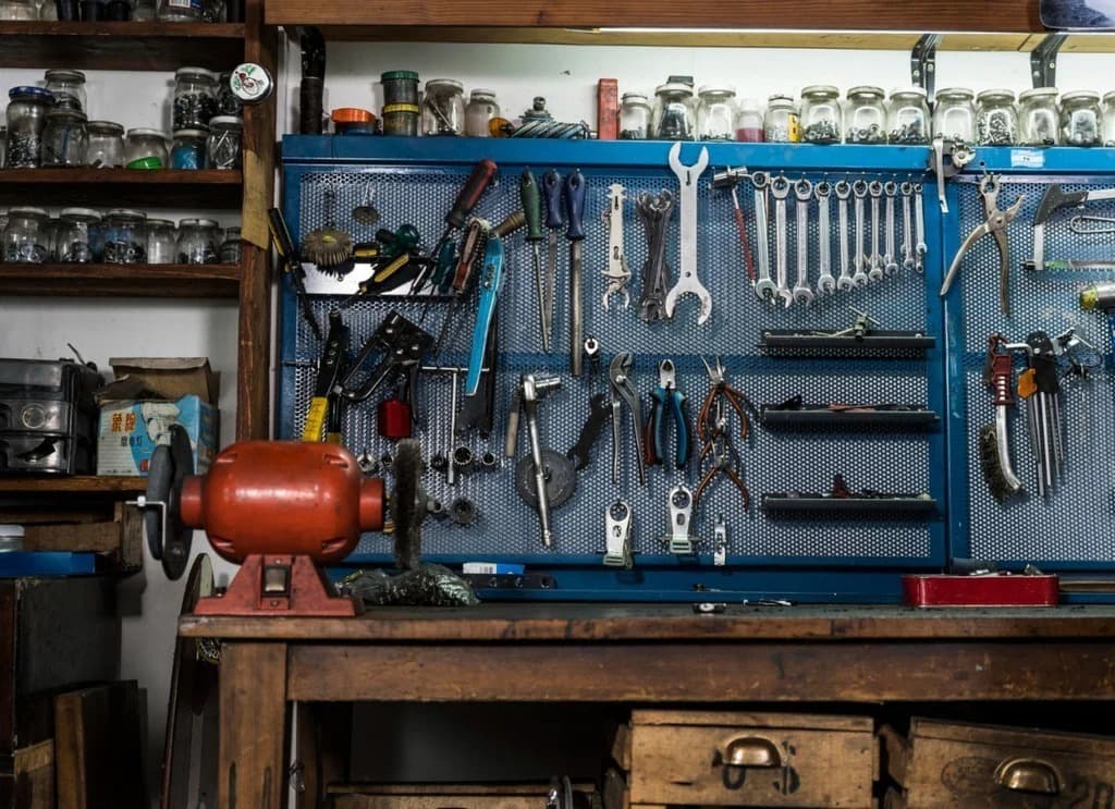 Construction Equipment Essentials – Durable Solutions for Every Trade