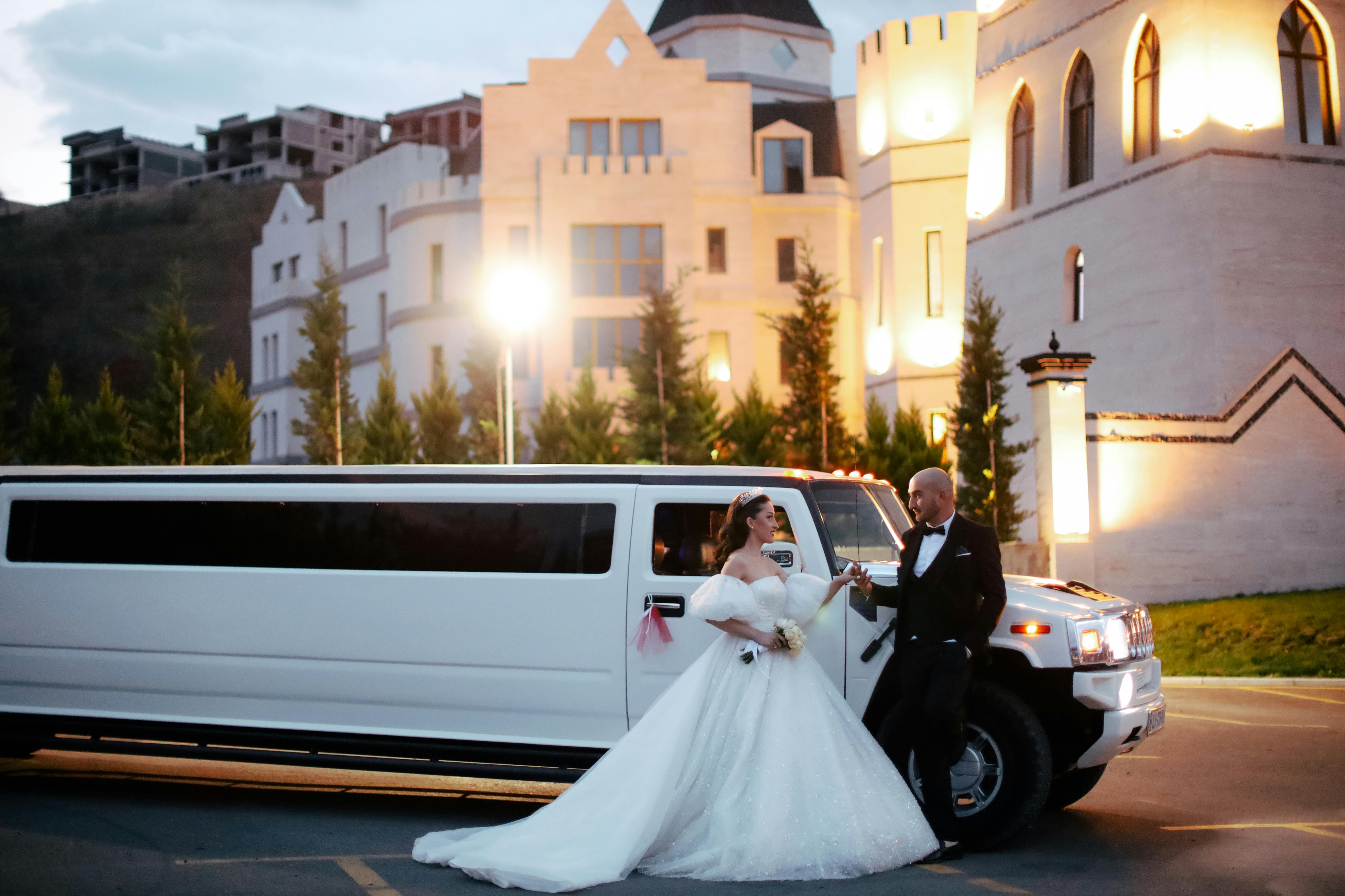 Limo Services Miami Offering Comfort & Style with VIP Miami Limo Service